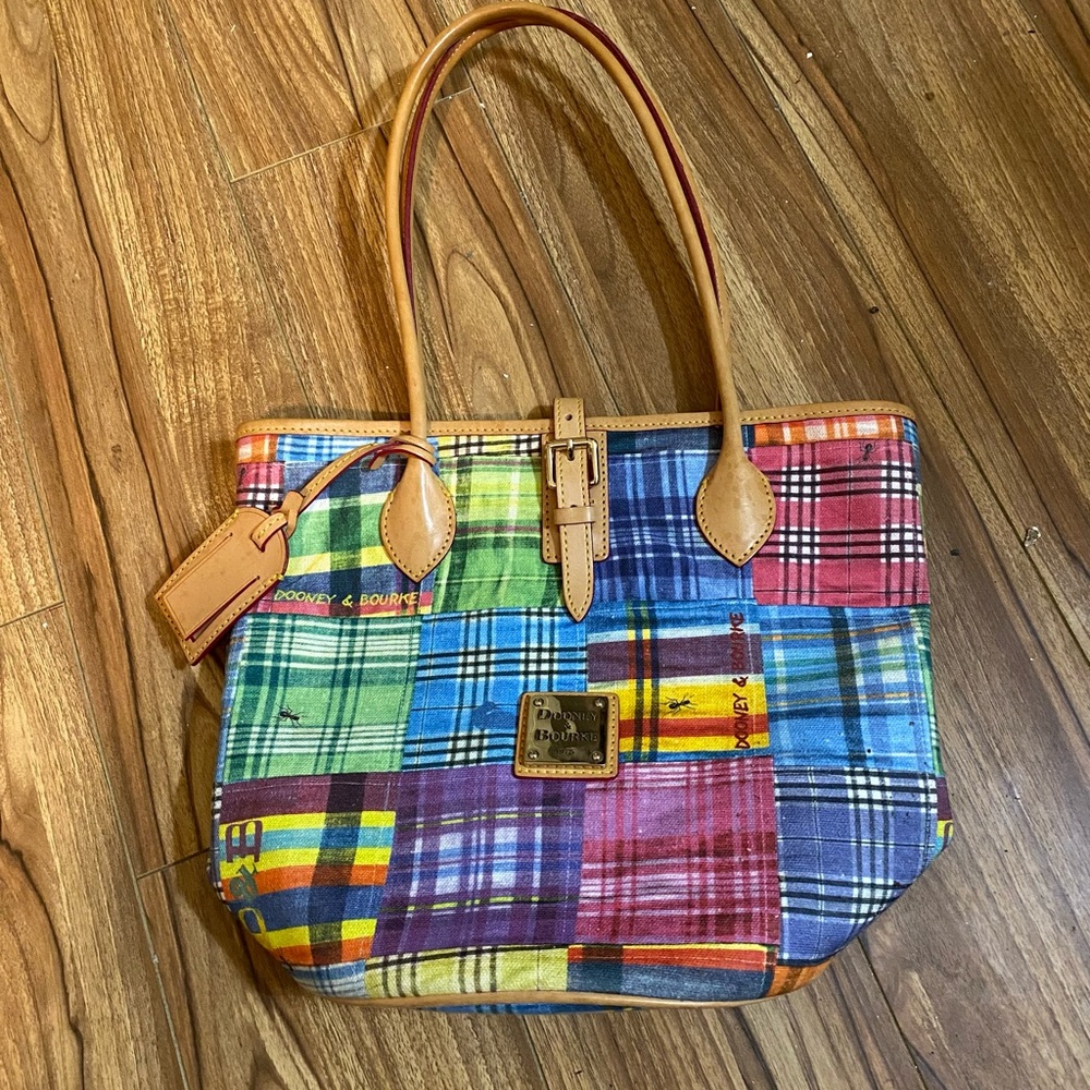 Dooney & Bourke Bag